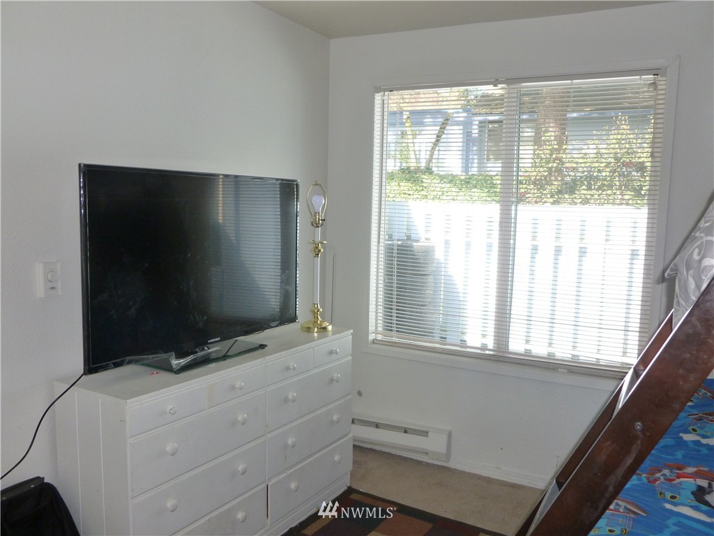 4308 Northeast Sunset Boulevard, Unit B7 Renton, WA 98059 - Photo 12 of 13