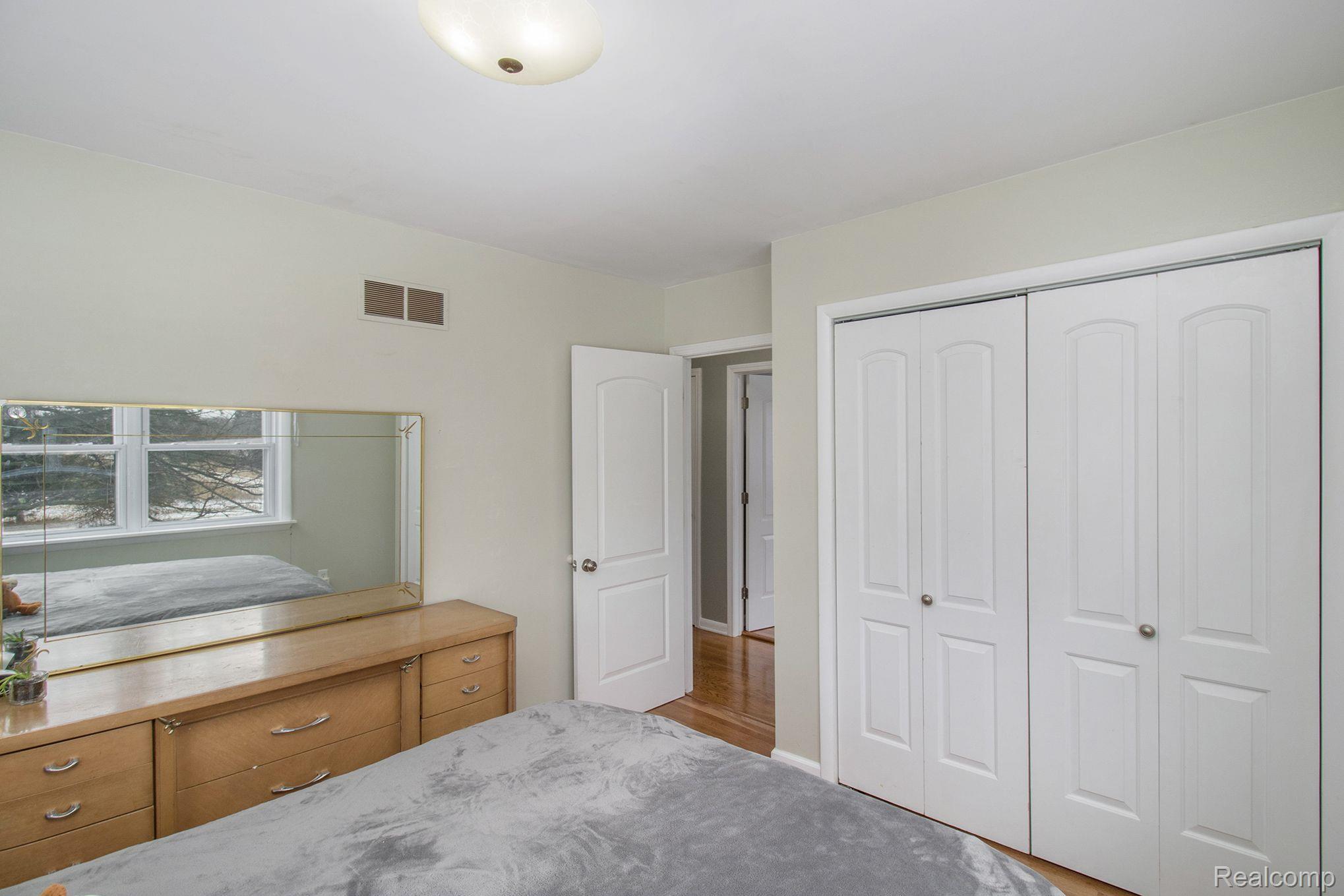 1418 Clark Road Lapeer, MI 48446 - Photo 13 of 26 Gallery Image 13