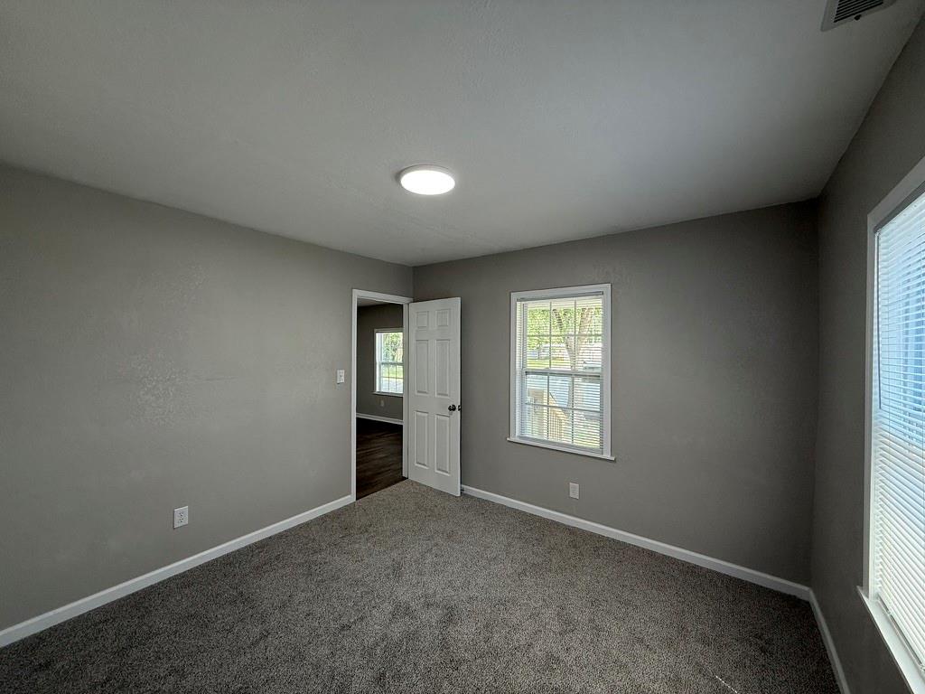 910 West Valley Street St. Joseph, MO 64504 - Photo 24 of 25