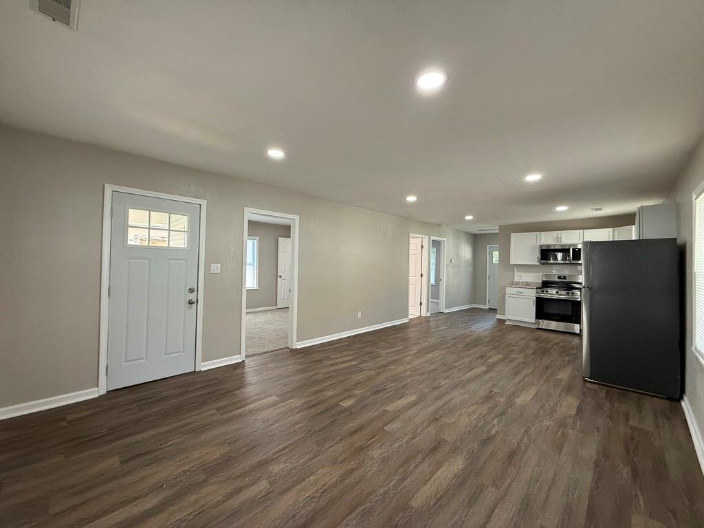 910 West Valley Street St. Joseph, MO 64504 - Photo 7 of 25