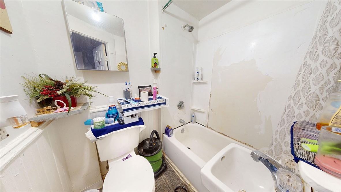 84 Chester Street Woonsocket, RI 02895 - Photo 8 of 47