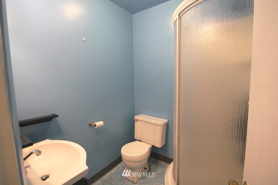 5121 Erlands Point Road Northwest Bremerton, WA 98312 - Photo 18 of 25 Gallery Image 18