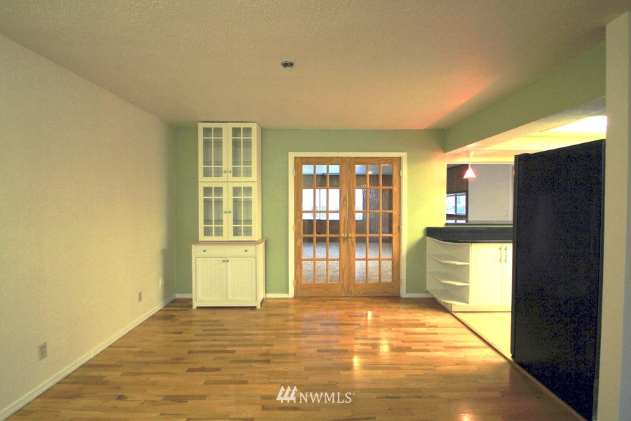 5121 Erlands Point Road Northwest Bremerton, WA 98312 - Photo 6 of 25 Gallery Image 6