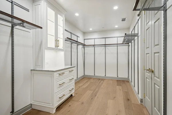 $14,831 | 1717 Bissonnet Street, Unit 506, Houston, TX 77005