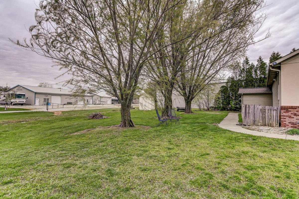 6765 Old Rte 36 Riverton, IL 62561 - Photo 47 of 48 Gallery Image 47