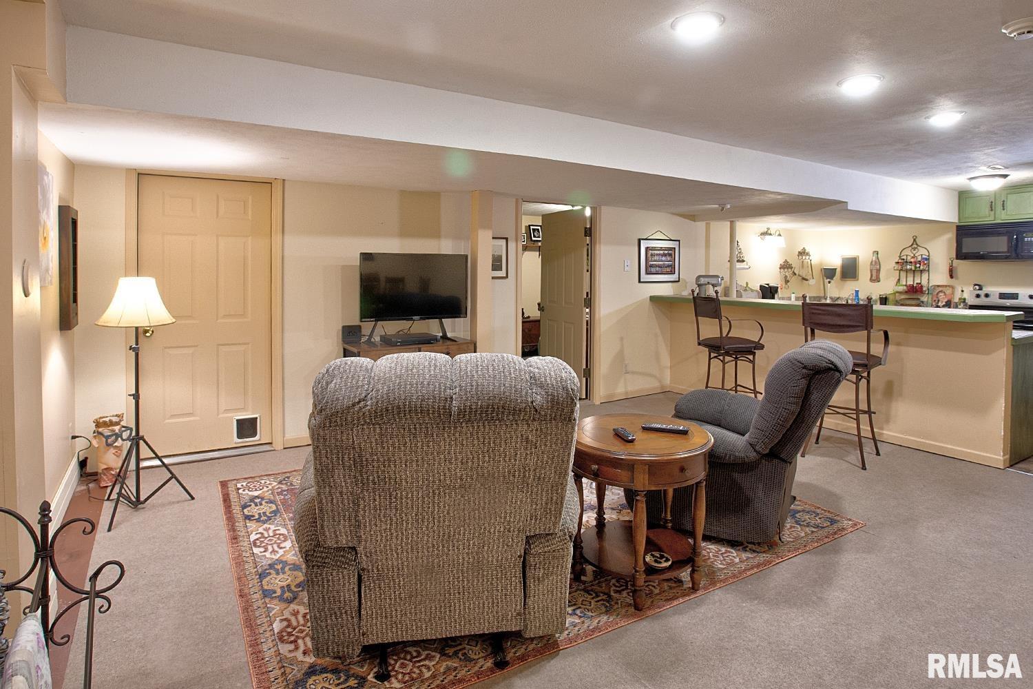 6765 Old Rte 36 Riverton, IL 62561 - Photo 8 of 48 Gallery Image 8