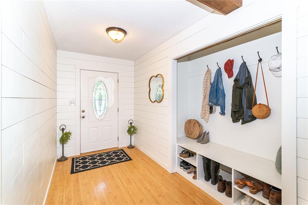 8443 Harrington Road Indianapolis, IN 46256 - Photo 2 of 31 Gallery Image 2