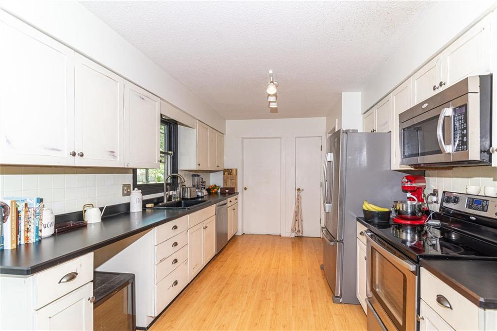 8443 Harrington Road Indianapolis, IN 46256 - Photo 13 of 31 Gallery Image 13