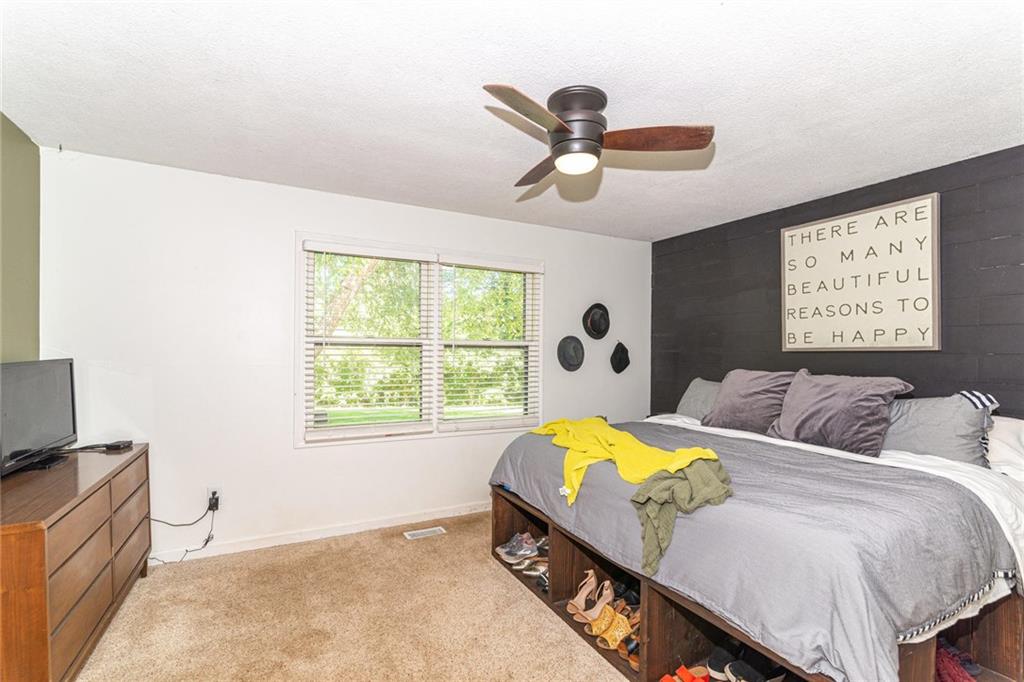 8443 Harrington Road Indianapolis, IN 46256 - Photo 16 of 31 Gallery Image 16