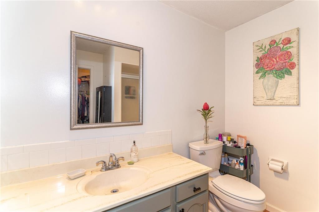 8443 Harrington Road Indianapolis, IN 46256 - Photo 20 of 31 Gallery Image 20