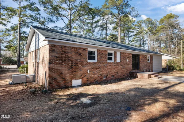 $1,695 | 329 South McPherson Church Road, Fayetteville, NC 28303