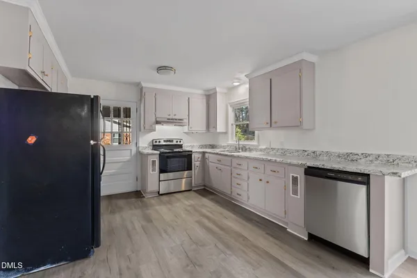 $1,695 | 329 South McPherson Church Road, Fayetteville, NC 28303