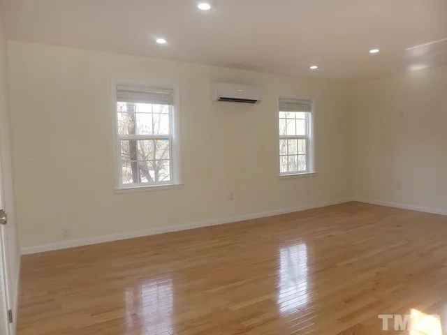 $1,550 | 512 North Greensboro Street, Carrboro, NC 27510