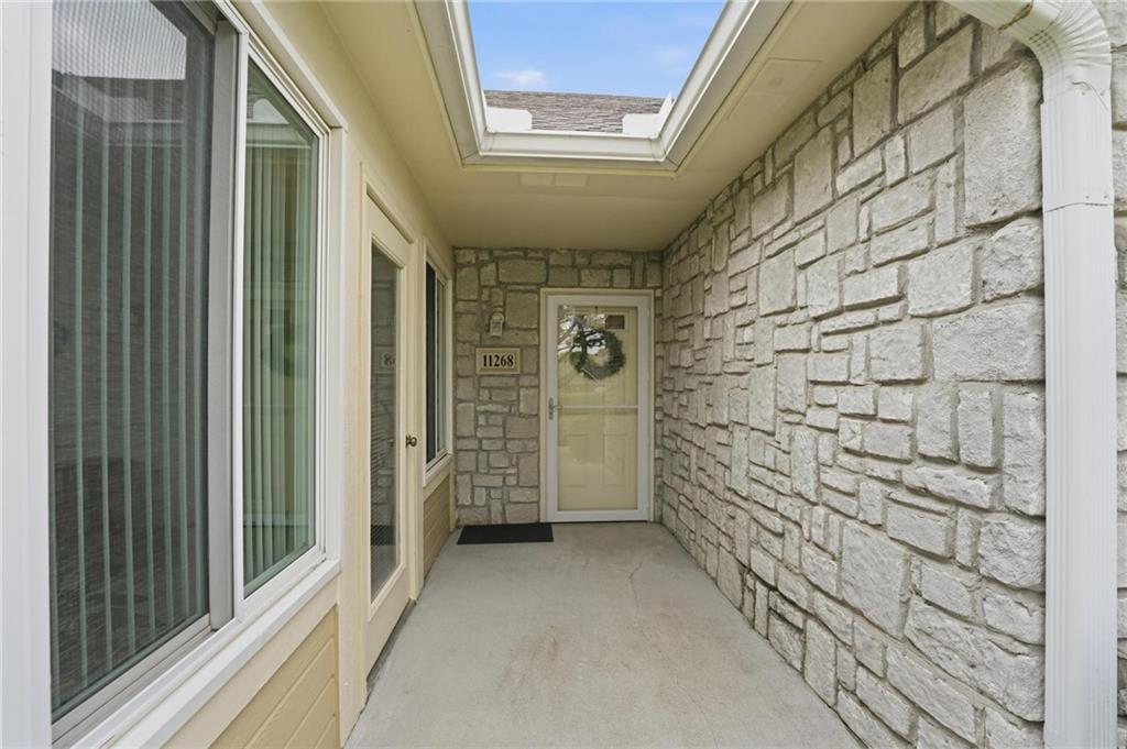 11268 South Pflumm Road Olathe, KS 66215 - Photo 12 of 38