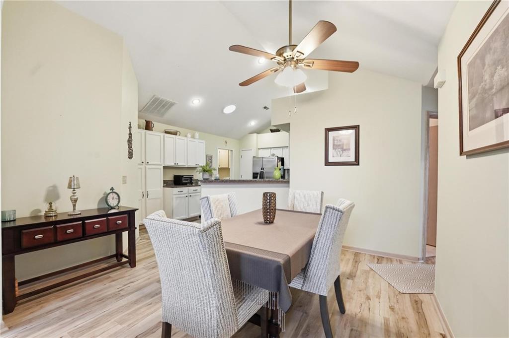 11268 South Pflumm Road Olathe, KS 66215 - Photo 19 of 38