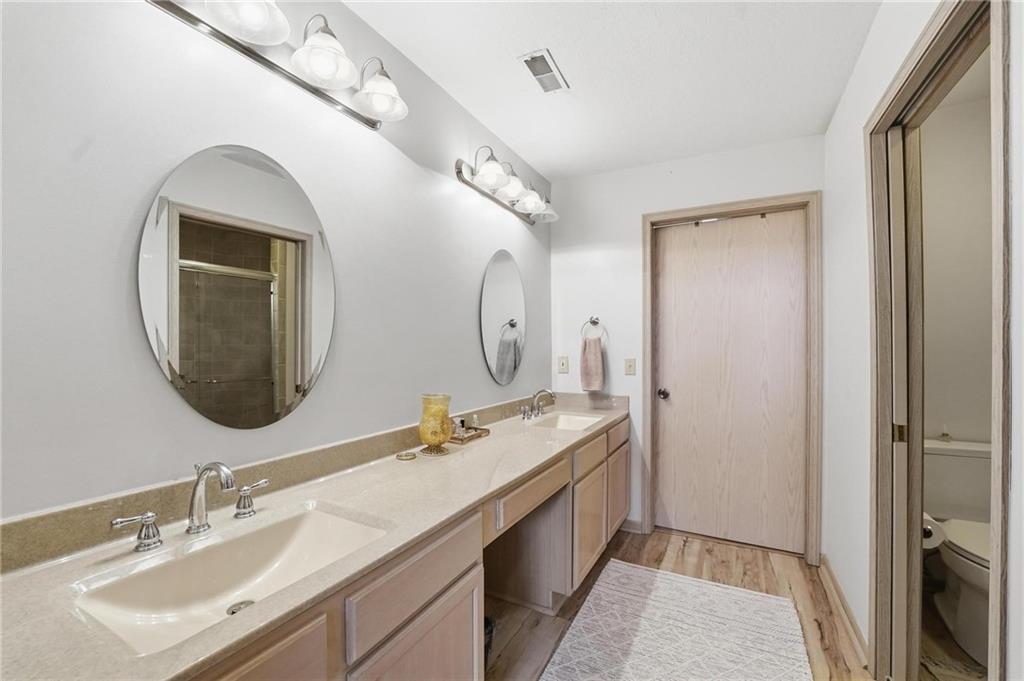 11268 South Pflumm Road Olathe, KS 66215 - Photo 29 of 38