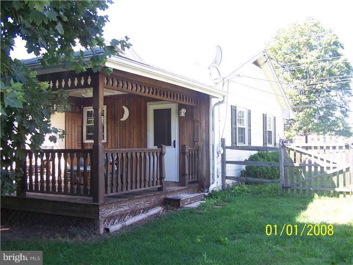 1336 Kauffman Road Pottstown, PA 19464 - Photo 20 of 24 Porch