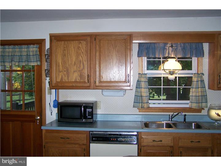 1336 Kauffman Road Pottstown, PA 19464 - Photo 5 of 24 Kitchen