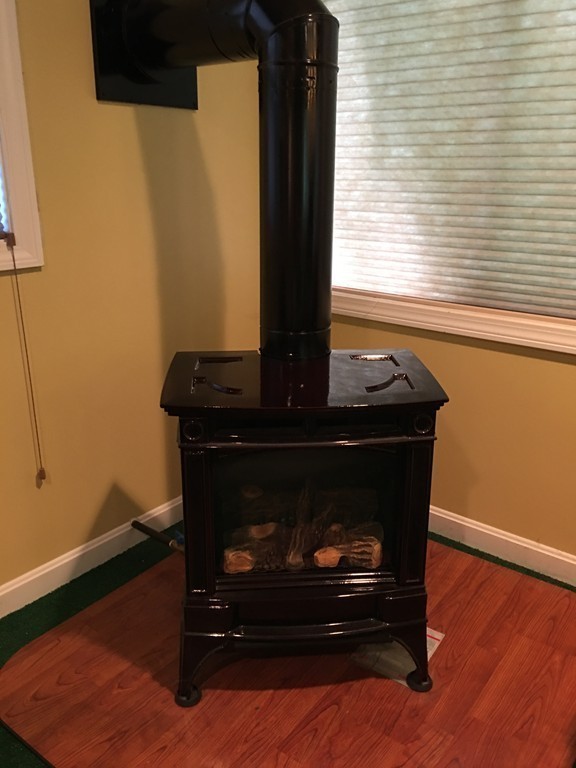 1155 Piper Road West Springfield, MA 01089 - Photo 6 of 30 Gallery Image 6