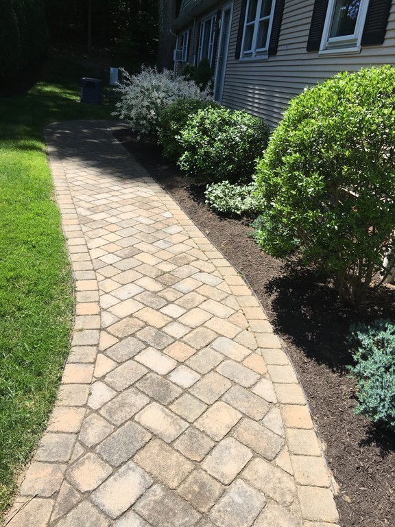 1155 Piper Road West Springfield, MA 01089 - Photo 8 of 30 Gallery Image 8