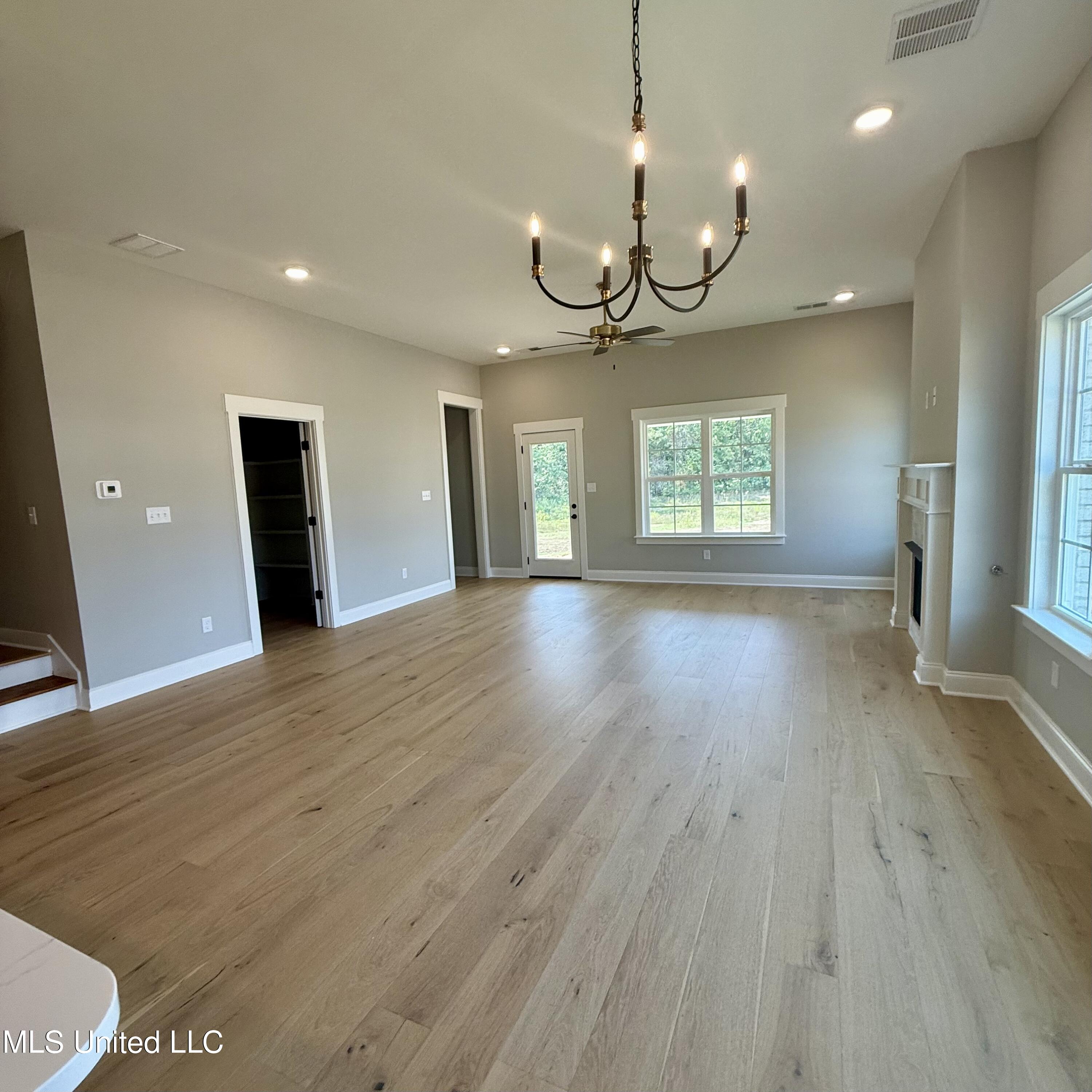 1335 Creekside Boulevard Hernando, MS 38632 - Photo 13 of 35 Dogwood