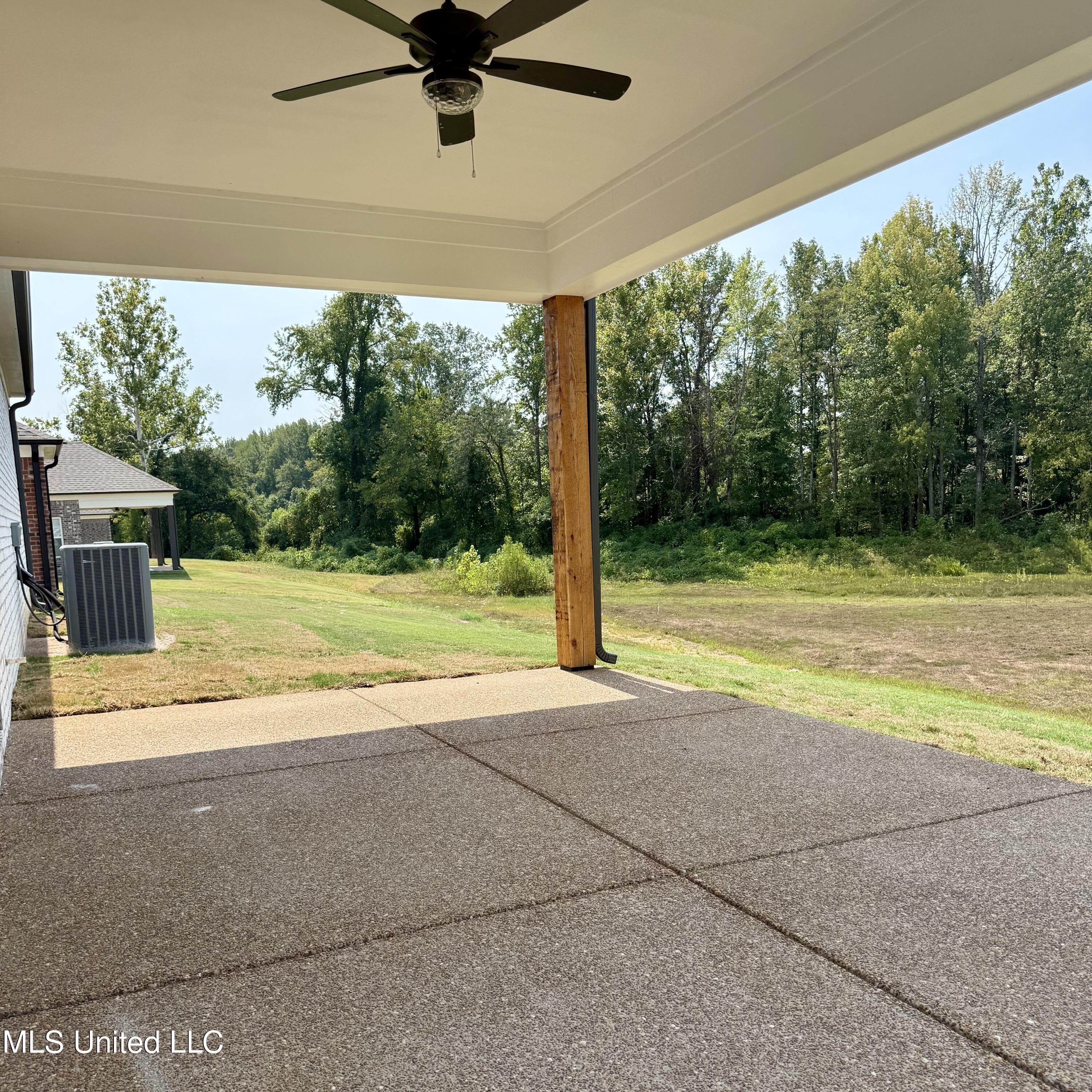 1335 Creekside Boulevard Hernando, MS 38632 - Photo 33 of 34 Dogwood