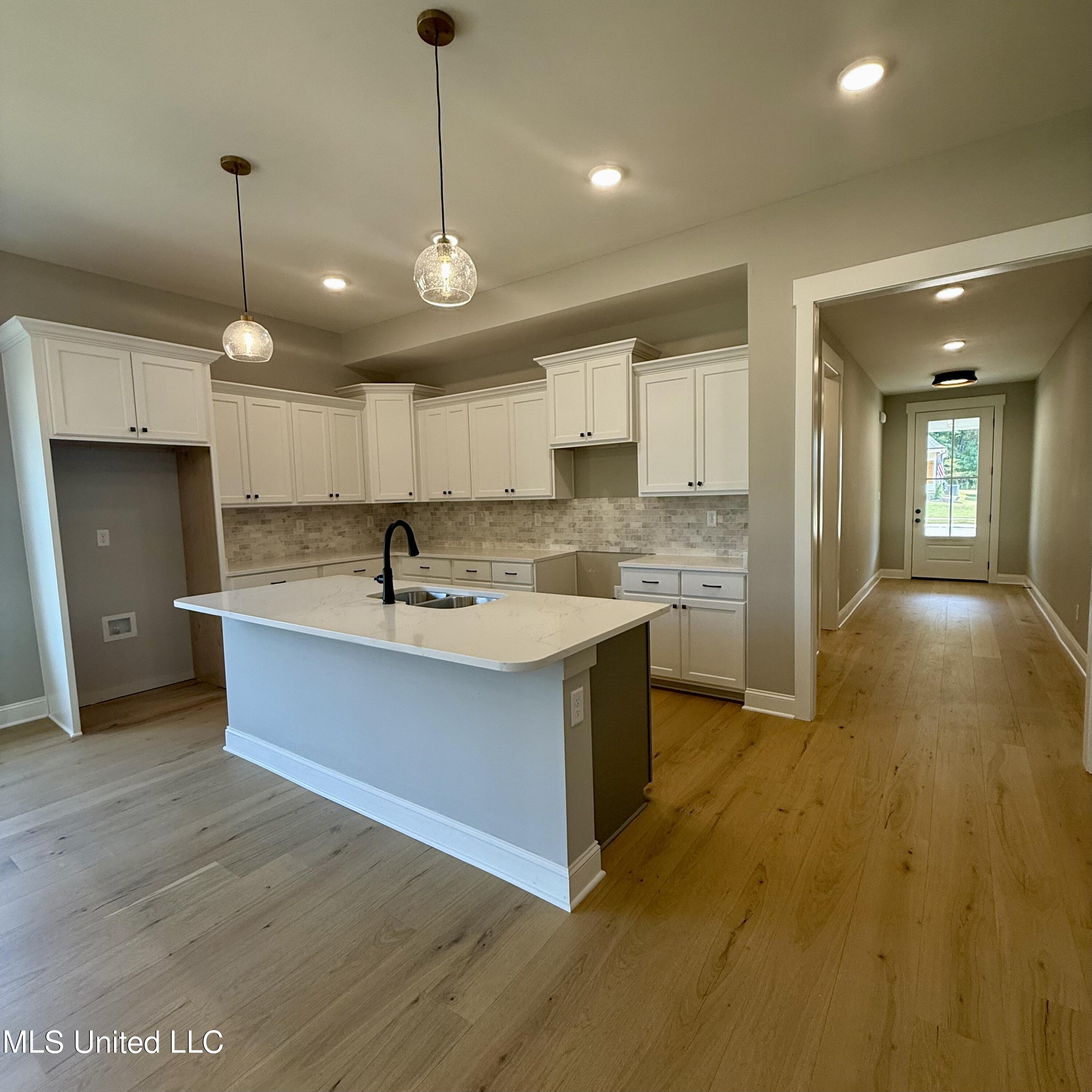 1335 Creekside Boulevard Hernando, MS 38632 - Photo 9 of 34 Dogwood