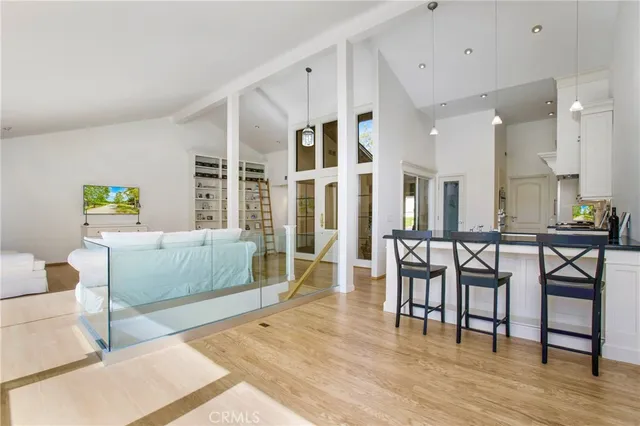 $1,185,000 | 14 Vista, Irvine, CA 92612