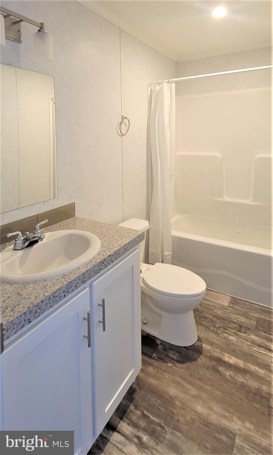 90 Valley View Road Birdsboro, PA 19508 - Photo 9 of 11 BATH 1
