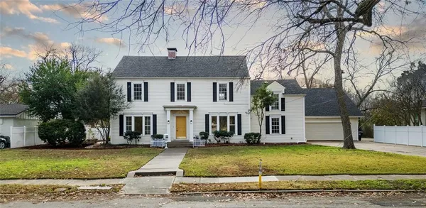 $460,000 | 2025 Walworth Street, Greenville, TX 75401