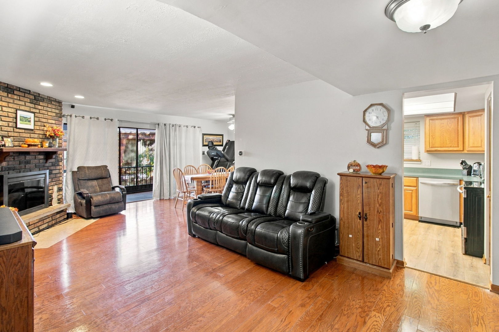 11129 NW Road, Unit F Palos Hills, IL 60465 - Photo 8 of 26 Gallery Image 8
