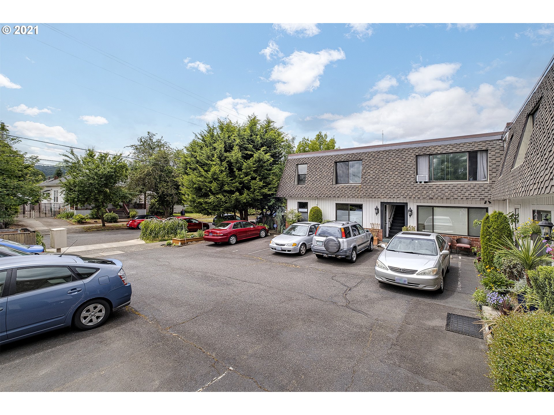 8065 North Ivanhoe Street, Unit 2 Portland, OR 97203 - Photo 2 of 22