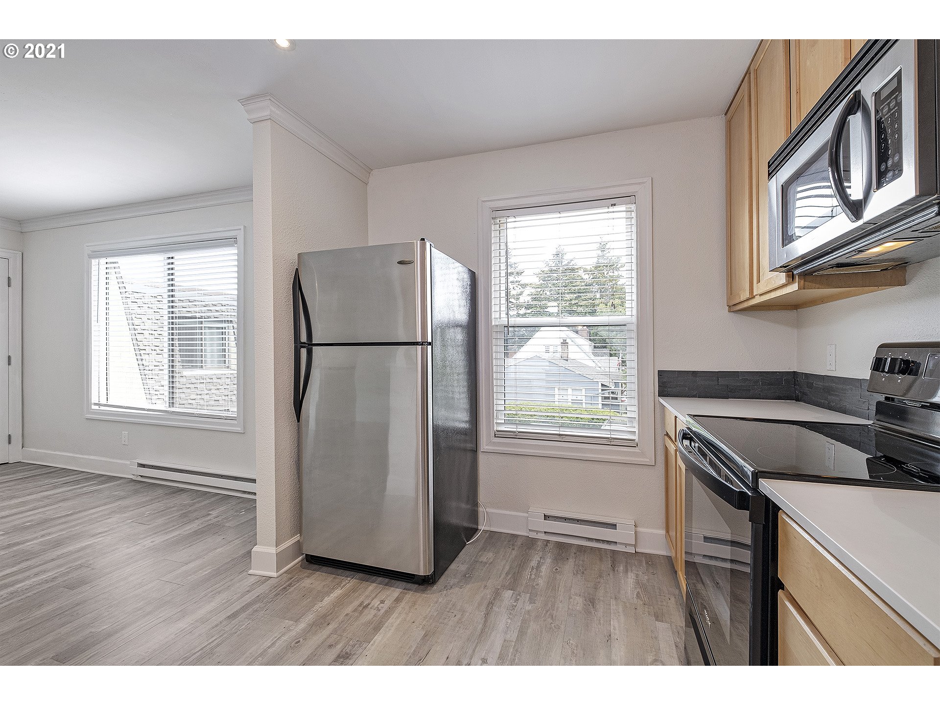 8065 North Ivanhoe Street, Unit 2 Portland, OR 97203 - Photo 8 of 22