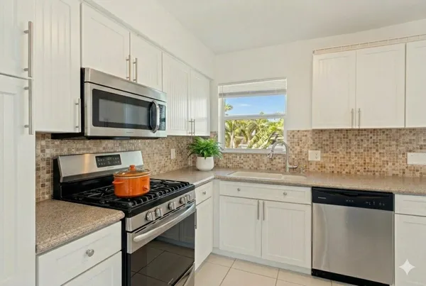 $4,850 | 1001 Southeast 5th Avenue, Pompano Beach, FL 33060