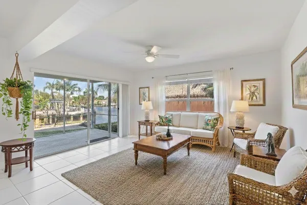 $4,850 | 1001 Southeast 5th Avenue, Pompano Beach, FL 33060