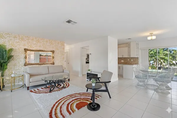 $4,850 | 1001 Southeast 5th Avenue, Pompano Beach, FL 33060