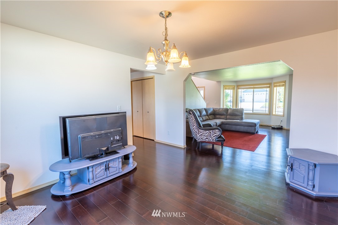 829 Polo Ridge Moses Lake, WA 98837 - Photo 8 of 27 Gallery Image 8