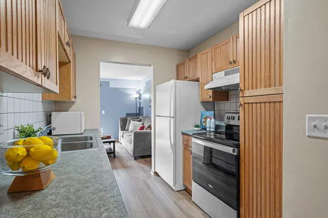 $185,000 | 55 River Woods Lane, Burnsville, MN 55337