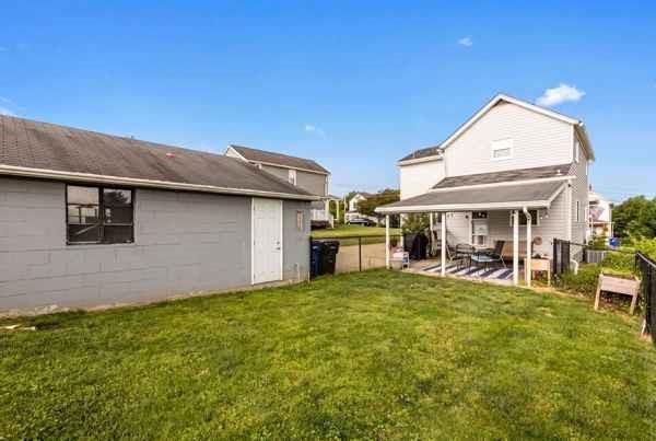1017 Linden Street Monaca, PA 15061 - Photo 29 of 31