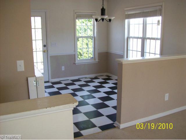 5150 Windsbury Ridge Road Clemmons, NC 27012 - Photo 4 of 11 Dining Room.