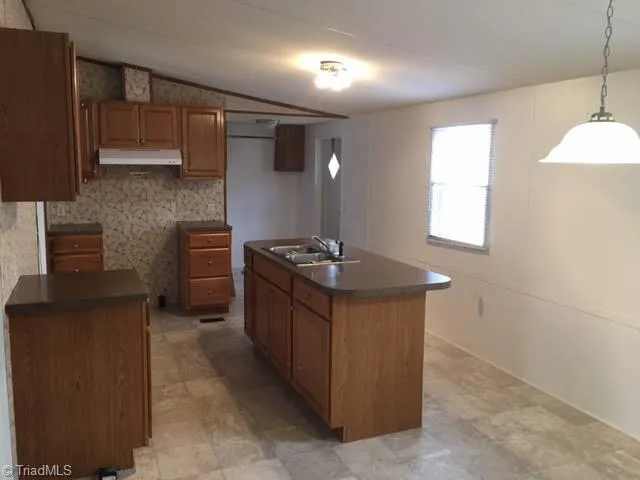 $1,400 | 1521 Mizpah Church Road, Reidsville, NC 27320