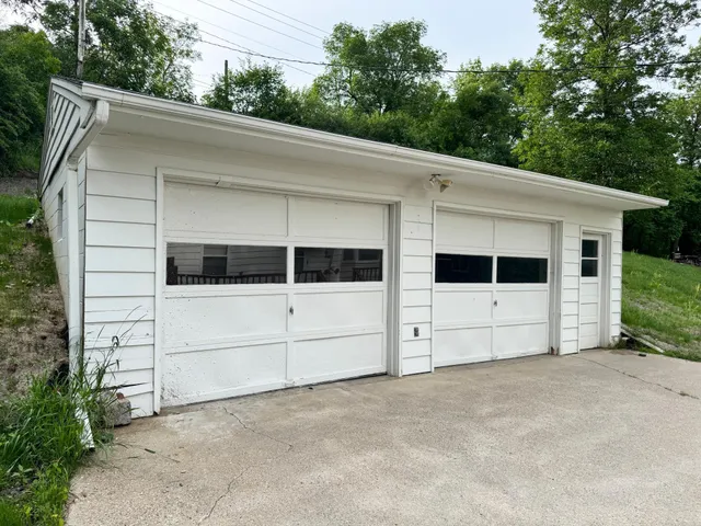 $239,000 | 404 North Vine Street, Fergus Falls, MN 56537