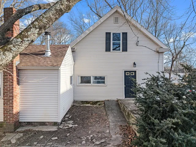 $399,900 | 15 Pearl Street, Middleboro, MA 02346