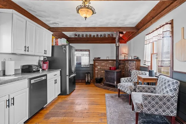 $399,900 | 15 Pearl Street, Middleboro, MA 02346