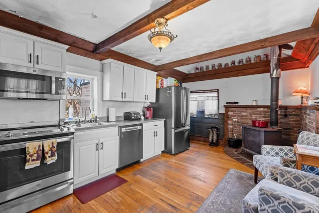 $399,900 | 15 Pearl Street, Middleboro, MA 02346