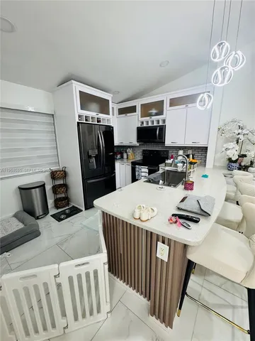 $4,000 | 11761 Northwest 12th Street, Pembroke Pines, FL 33026