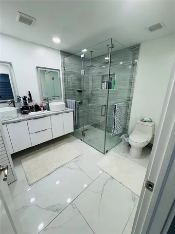 $4,000 | 11761 Northwest 12th Street, Pembroke Pines, FL 33026