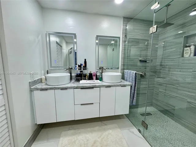 $4,000 | 11761 Northwest 12th Street, Pembroke Pines, FL 33026