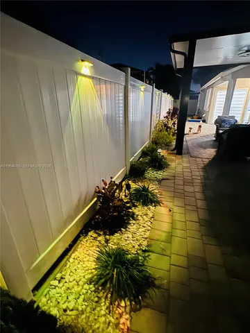 $4,000 | 11761 Northwest 12th Street, Pembroke Pines, FL 33026