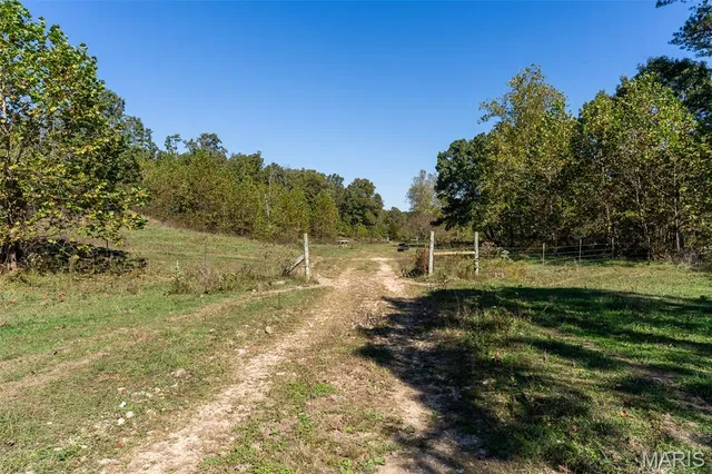 $1,390,000 | 0 County Road 1130, Willow Springs, MO 65793